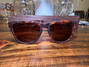 goodr Bosley's Basset Hound Dreams Sunglasses Lenovo AMD Edition